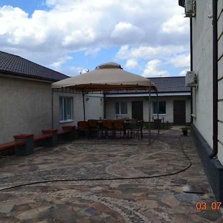 Family Hotel Balqash Bagian luar foto