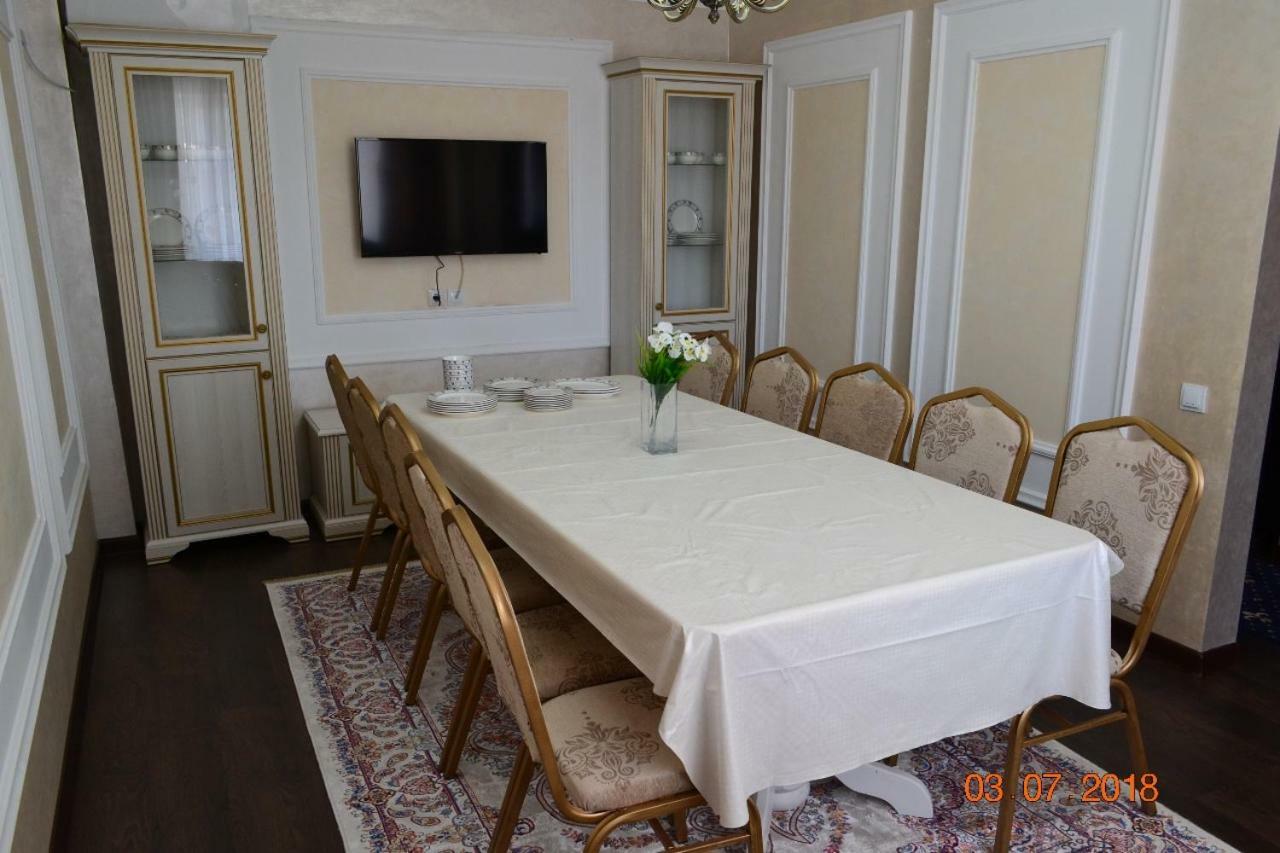 Family Hotel Balqash Bagian luar foto