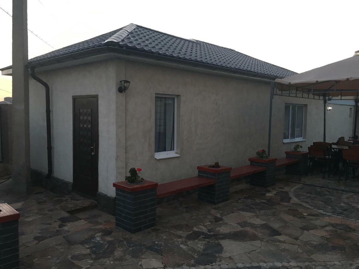 Family Hotel Balqash Bagian luar foto